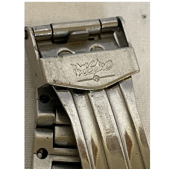 Mossimo Watch: Water Resistant, Glow Marks, New Battery! (Excellent Condition) - Picture 7 of 9